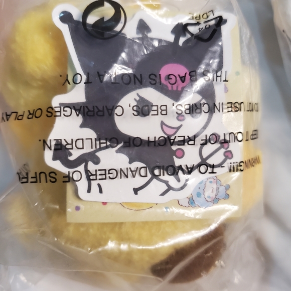 Sanrio Plushies with keychain. 4inch - Picture 4 of 4